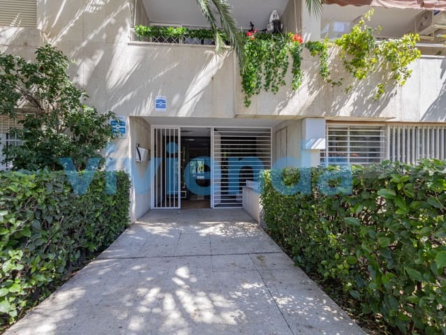 4 bedroom Flat for sale in Rejas, Madrid city with garage - € 556,000 (Ref: 9866737)