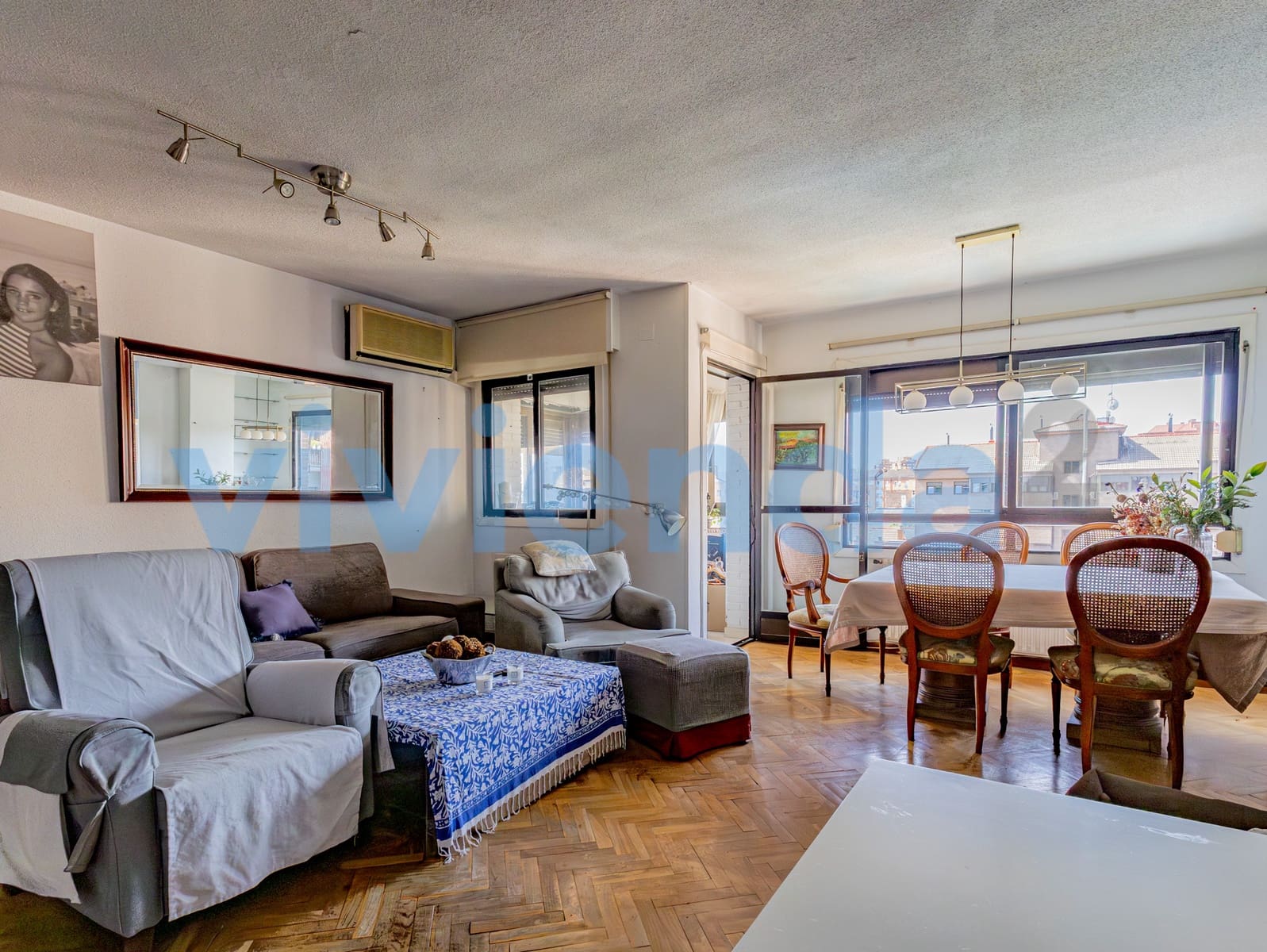 3 soverom Leilighet til salgs i Madrid by med svømmebasseng garasje - € 834 000 (Ref: 9869932)