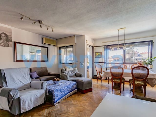 3 slaapkamer Flat te koop in Costillares, Madrid stad met zwembad garage - € 834.000 (Ref: 9869932)