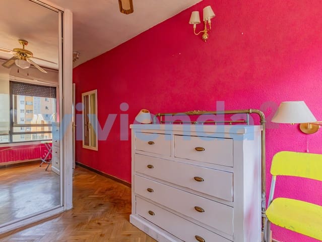 3 slaapkamer Flat te koop in Costillares, Madrid stad met zwembad garage - € 834.000 (Ref: 9869932)