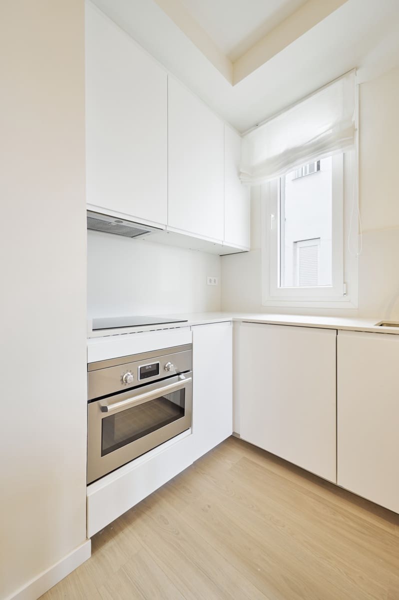 3 soveværelse Lejlighed til leje i Madrid by - € 2.545 (Ref: 9878180)