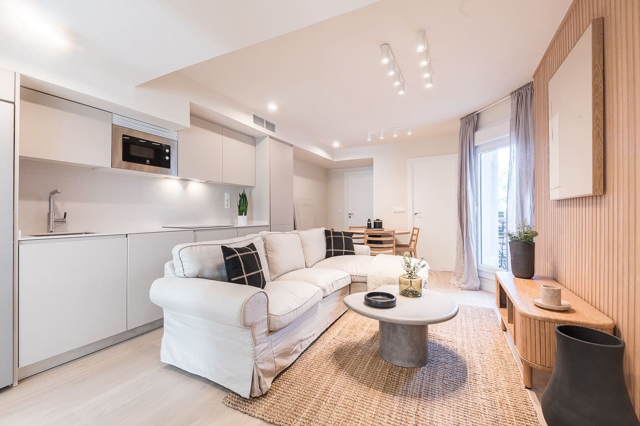 3 soverom Leilighet til leie i Madrid by - € 1 745 (Ref: 9878182)