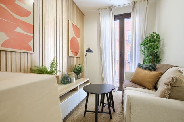 2 soveværelse Lejlighed til leje i Cuatro Caminos, Madrid by - € 1.695 (Ref: 9878183)