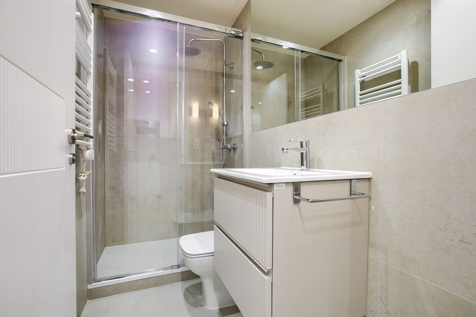 2 soveværelse Lejlighed til leje i Madrid by - € 1.695 (Ref: 9878183)