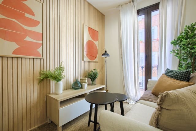 2 soveværelse Lejlighed til leje i Cuatro Caminos, Madrid by - € 1.695 (Ref: 9878183)
