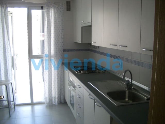 3 slaapkamer Flat te koop in Casco Histórico de Vicálvaro, Madrid stad met zwembad garage - € 440.500 (Ref: 9891861)