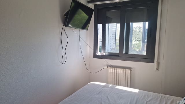 3 soveværelse Lejlighed til leje i Costillares, Madrid by - € 2.100 (Ref: 9891862)