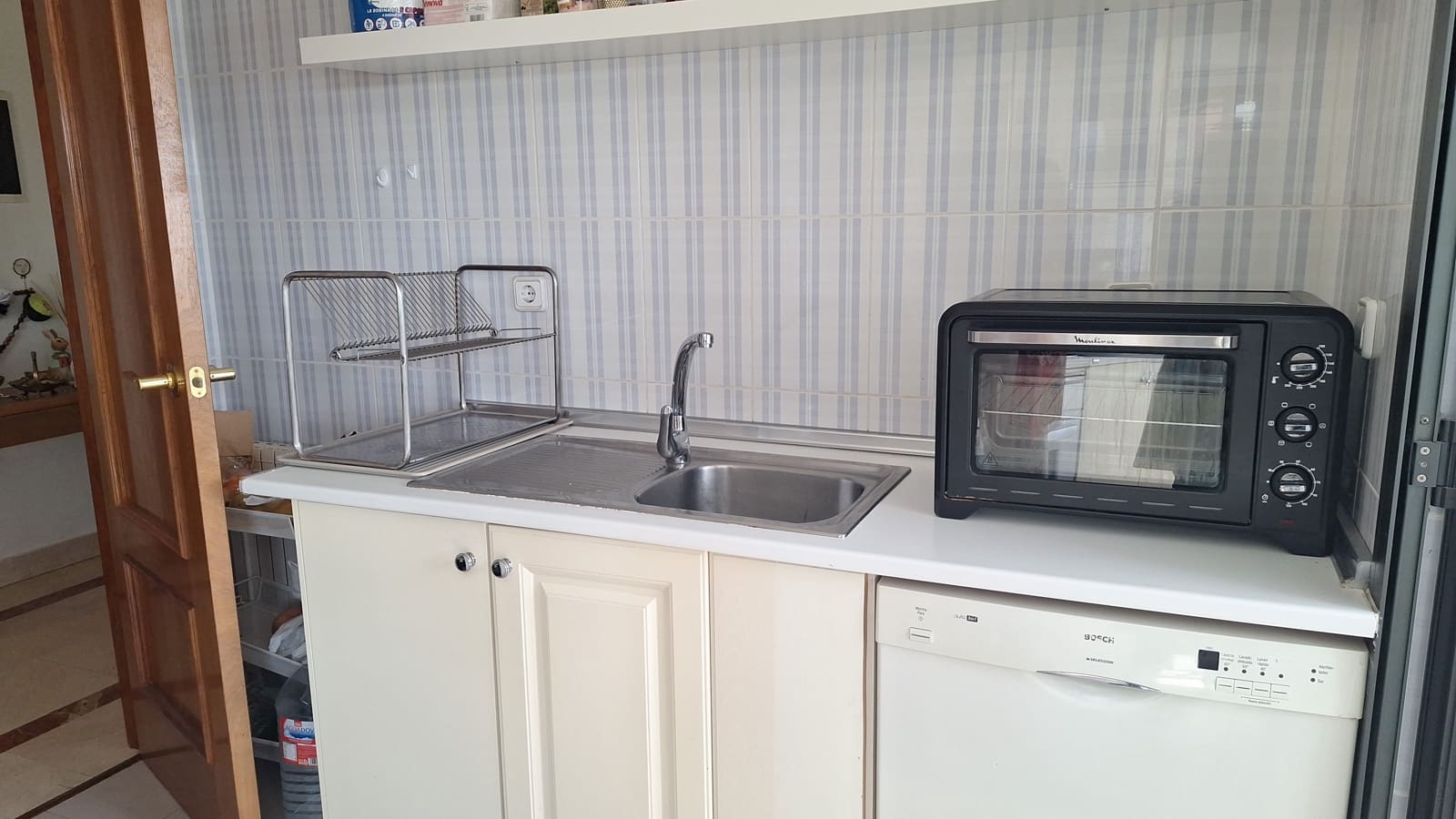 3 soveværelse Lejlighed til leje i Madrid by med swimmingpool garage - € 2.100 (Ref: 9891862)