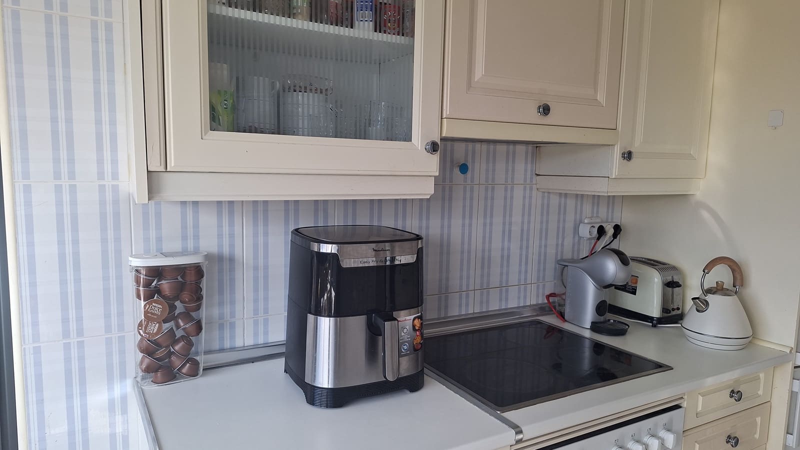 3 soveværelse Lejlighed til leje i Madrid by med swimmingpool garage - € 2.100 (Ref: 9891862)