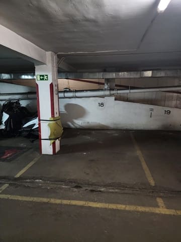 Garage for rent in Lista, Madrid city - € 115 (Ref: 9893989)