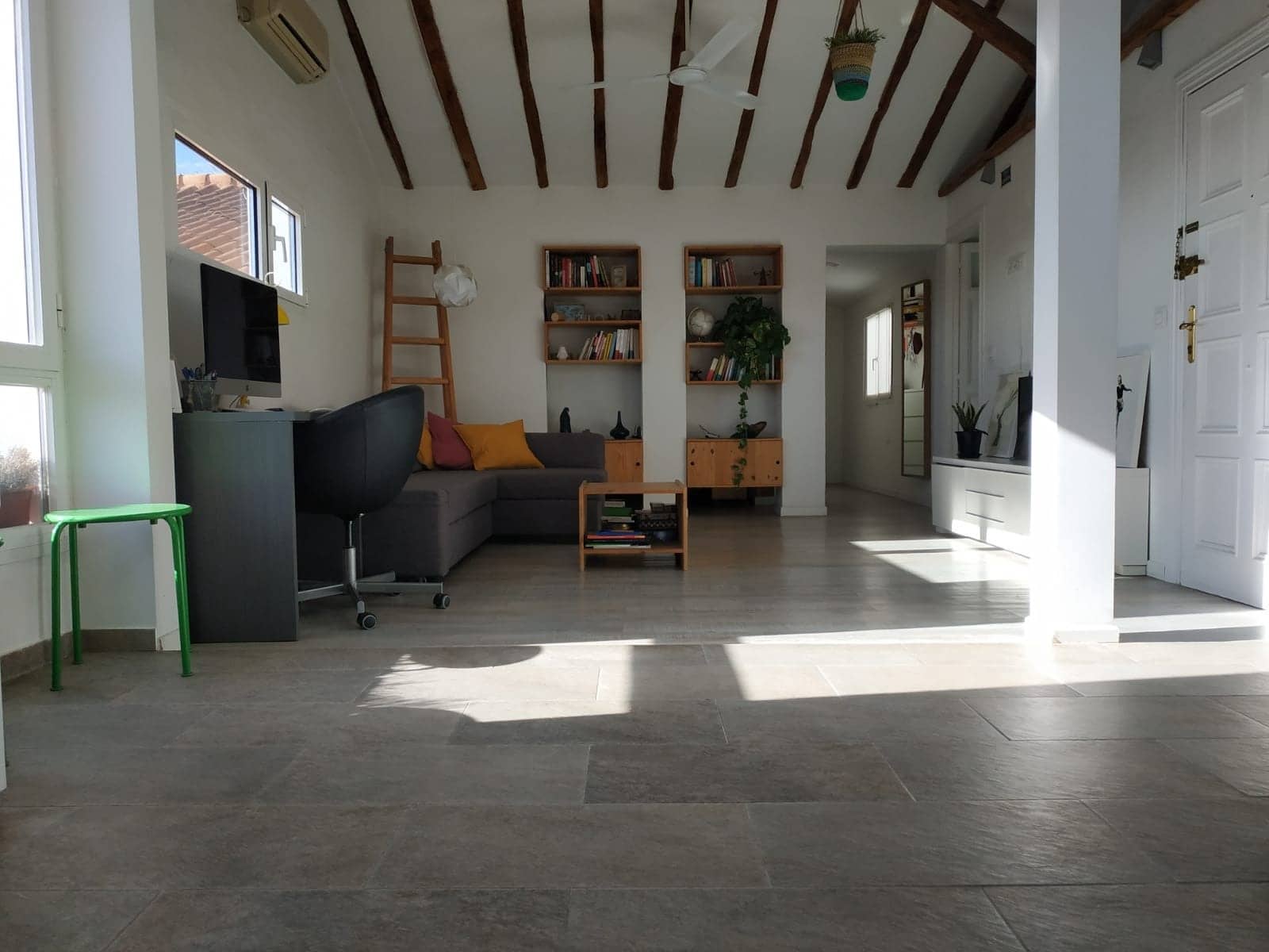 1 slaapkamer Flat te huur in Madrid stad - € 1.200 (Ref: 9896425)