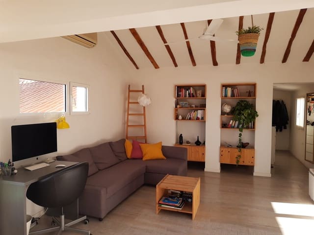 1 soverom Leilighet til leie i Embajadores, Madrid by - € 1 200 (Ref: 9896425)