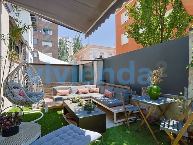 3 bedroom Townhouse for rent in El Viso, Madrid city - € 5,995 (Ref: 9904049)