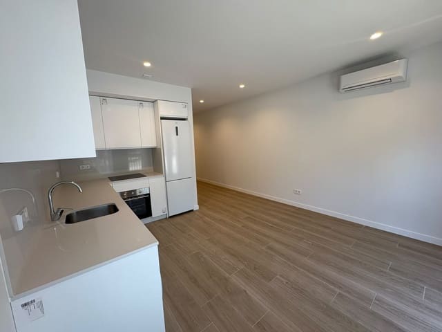 Mieszkanie do wynajęcia w Almendrales, Miasto Madryt - 1 150 € (Ref: 9904052)