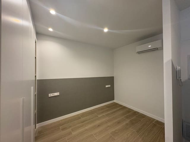 Mieszkanie do wynajęcia w Almendrales, Miasto Madryt - 1 150 € (Ref: 9904052)
