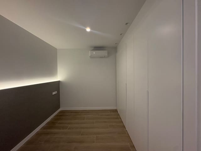 Asunto vuokrattavana paikassa Almendrales, Madrid kaupunki - 1 150 € (Ref: 9904053)