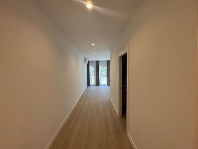 Asunto vuokrattavana paikassa Almendrales, Madrid kaupunki - 1 150 € (Ref: 9904053)