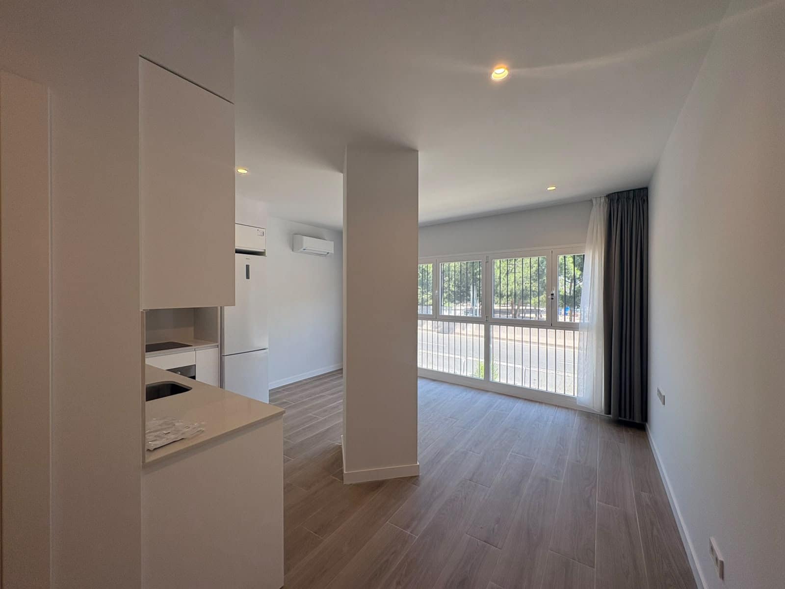 Asunto vuokrattavana paikassa Madrid kaupunki - 1 100 € (Ref: 9904054)