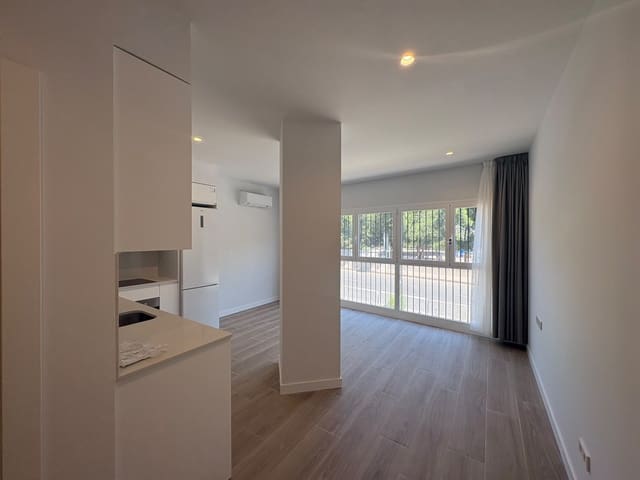 Asunto vuokrattavana paikassa Almendrales, Madrid kaupunki - 1 100 € (Ref: 9904054)