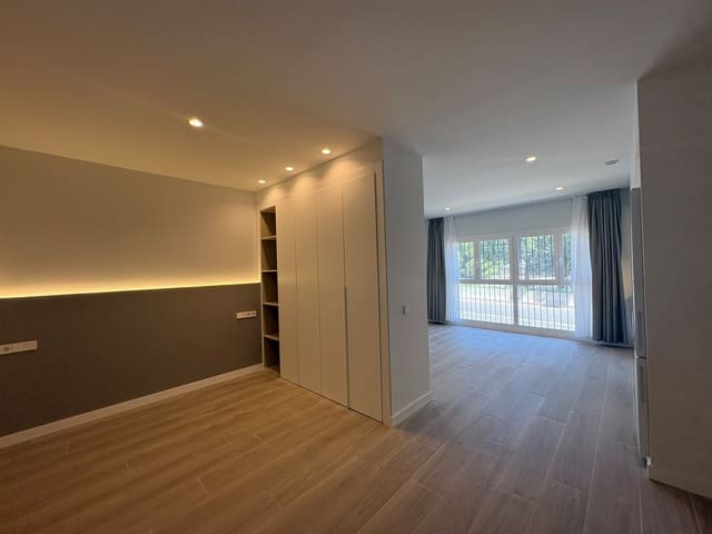 Mieszkanie do wynajęcia w Almendrales, Miasto Madryt - 1 100 € (Ref: 9904055)