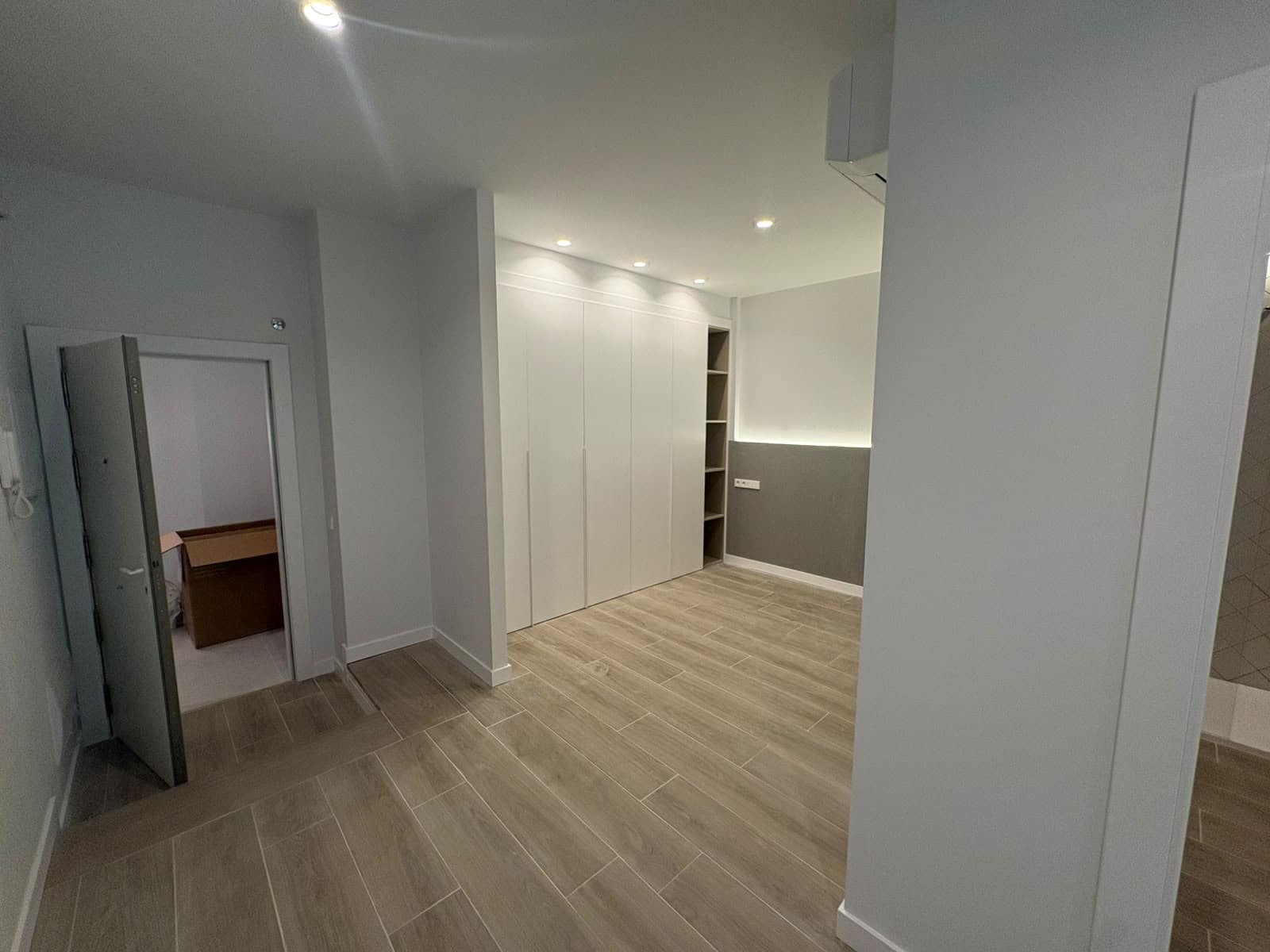 Asunto vuokrattavana paikassa Madrid kaupunki - 1 000 € (Ref: 9904056)