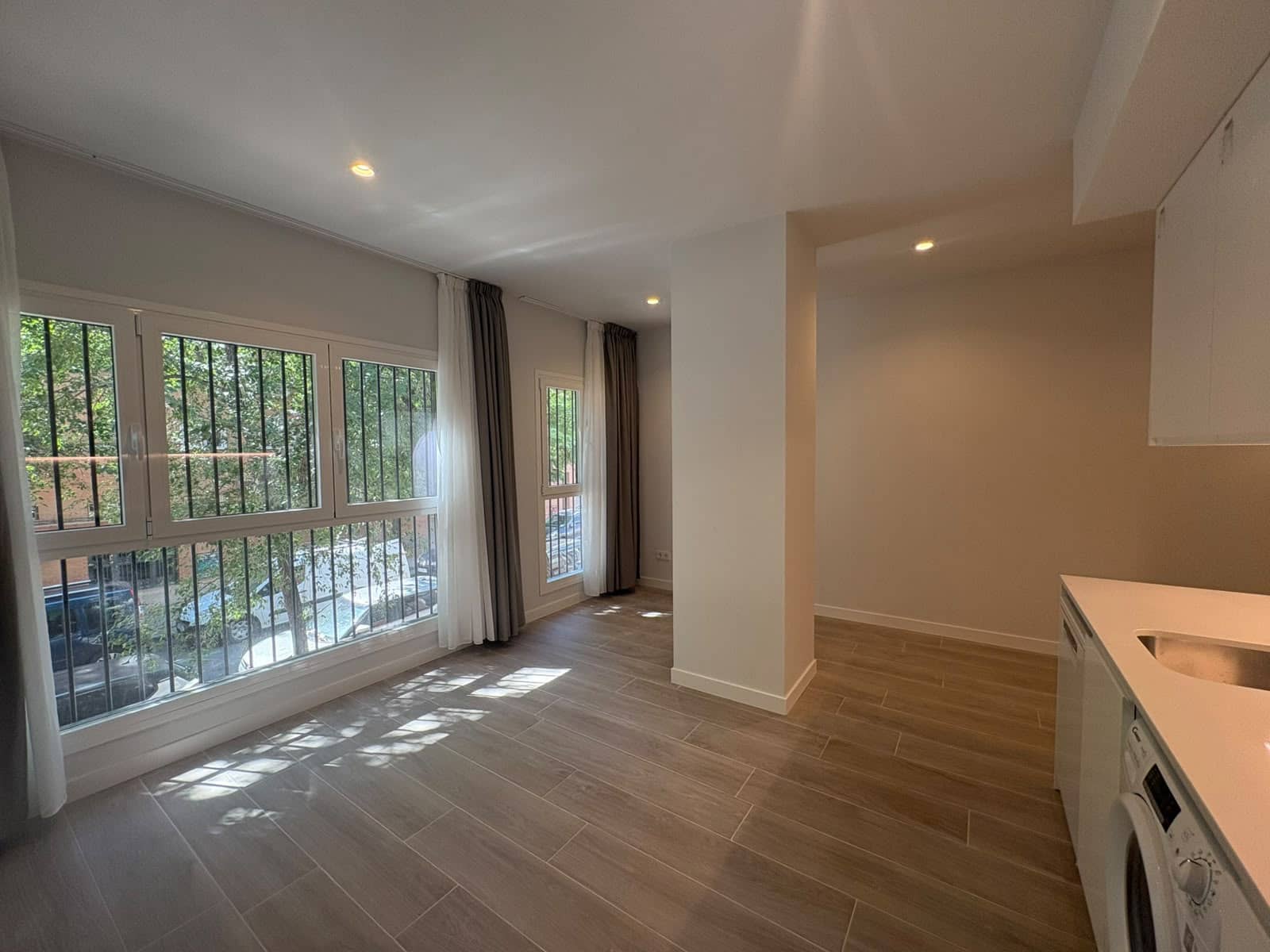 Asunto vuokrattavana paikassa Madrid kaupunki - 1 000 € (Ref: 9904056)