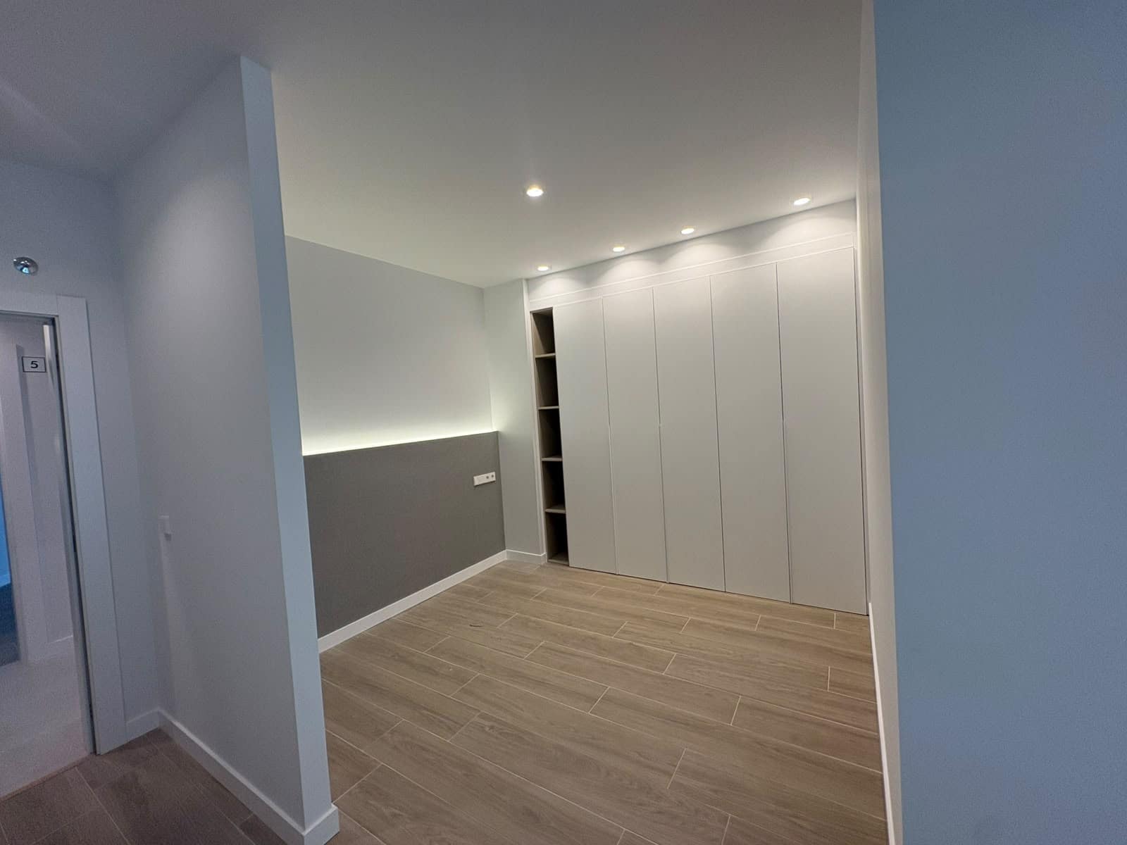 Asunto vuokrattavana paikassa Madrid kaupunki - 1 000 € (Ref: 9904057)