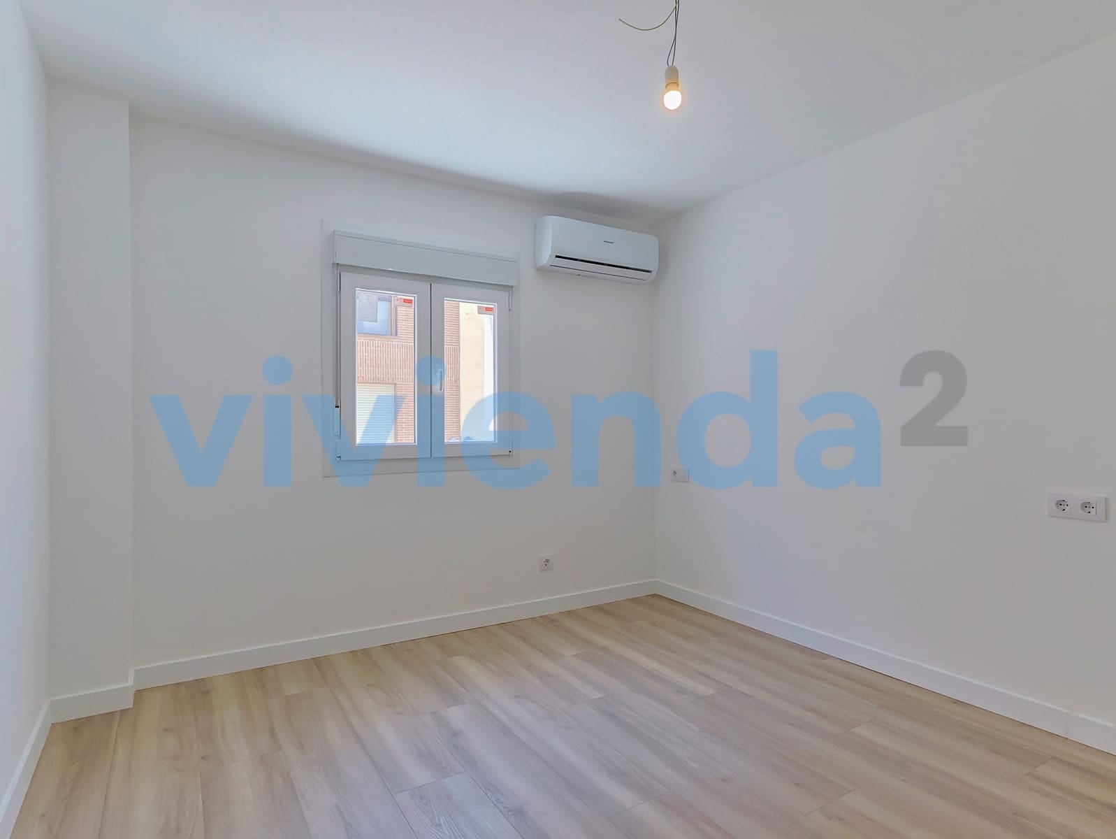 Piso de 4 habitaciones en Madrid ciudad en venta - 395.500 € (Ref: 9906969)