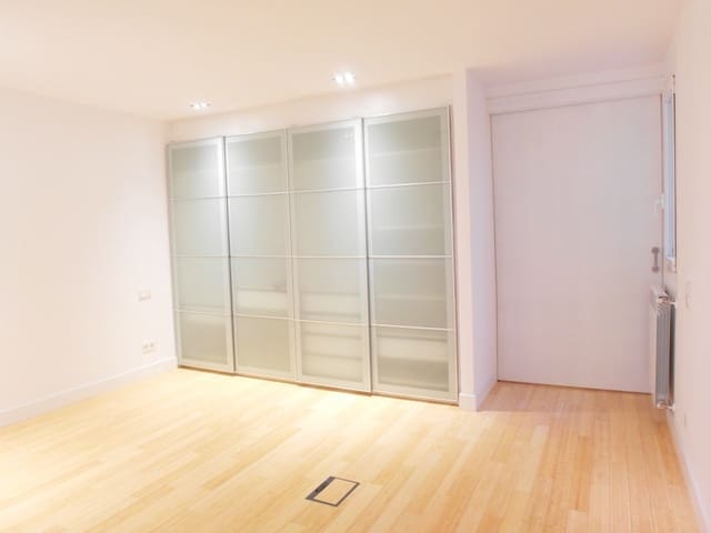 2 sovrum Lägenhet att hyra i Trafalgar, Madrid stad - 2 400 € (Ref: 9906970)