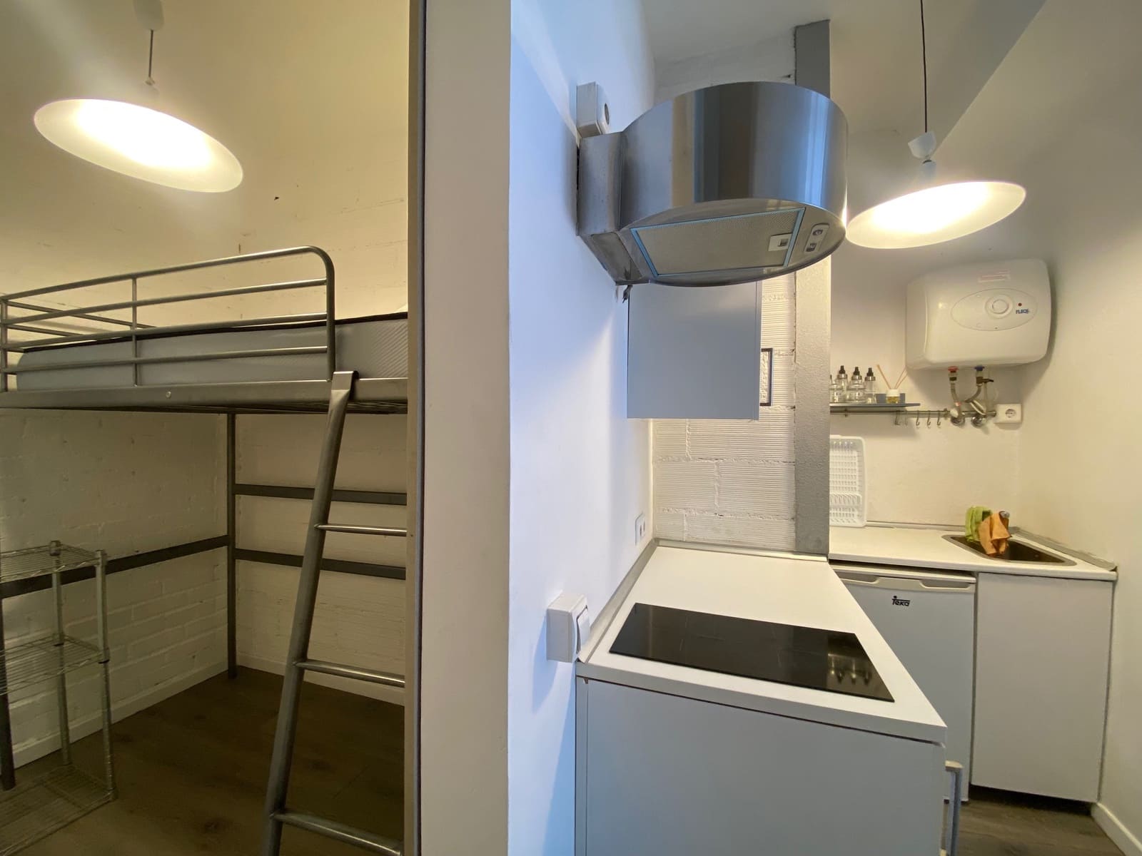 2 soveværelse Lejlighed til leje i Madrid by - € 1.200 (Ref: 9906971)