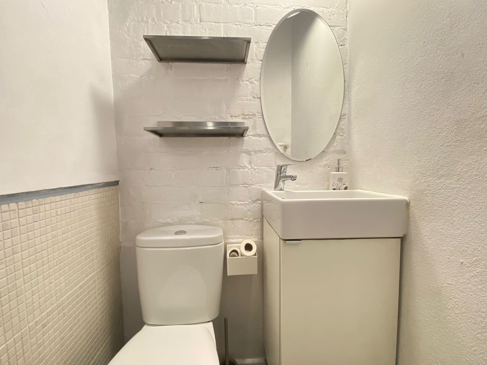 2 soveværelse Lejlighed til leje i Madrid by - € 1.200 (Ref: 9906971)