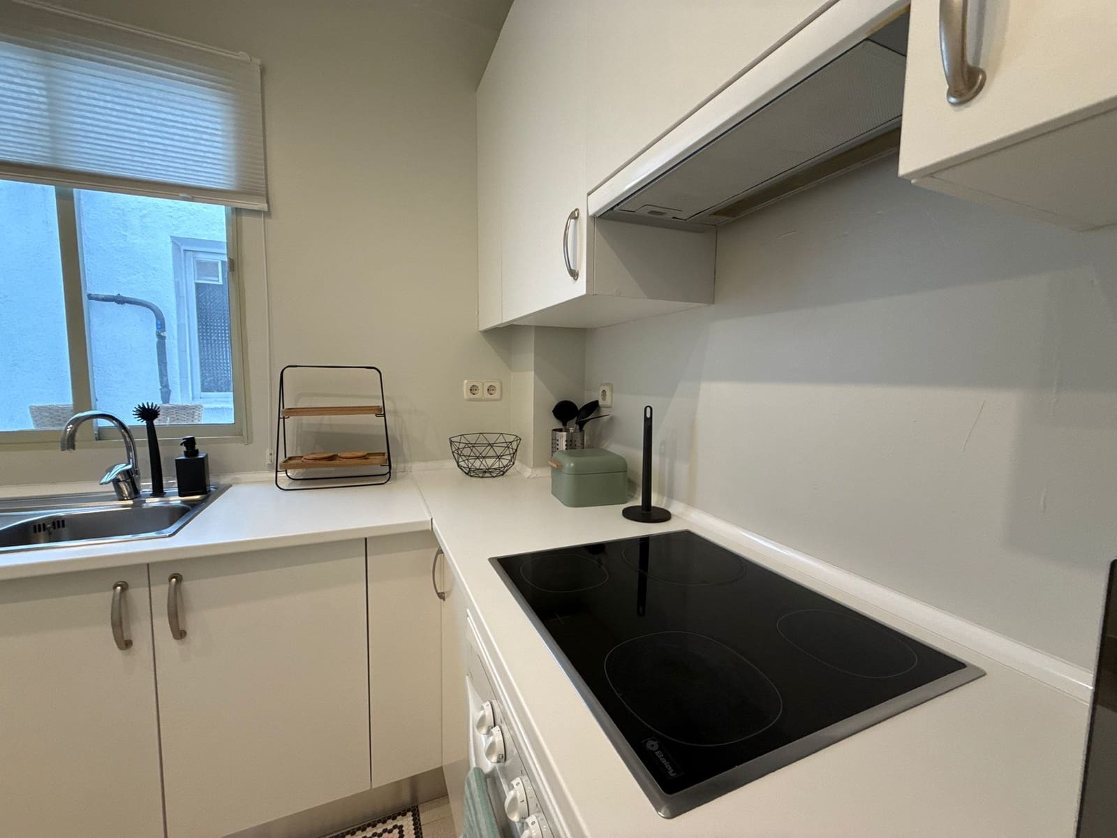 Piso de 1 habitación en Madrid ciudad en alquiler - 1.990 € (Ref: 9910376)