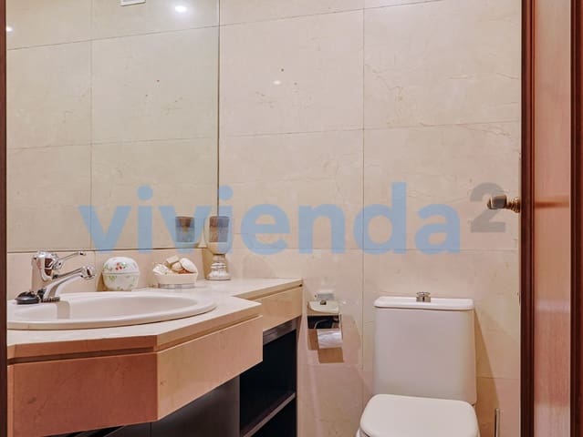 4 slaapkamer Flat te koop in Castilla, Madrid stad met zwembad garage - € 1.300.000 (Ref: 9912723)