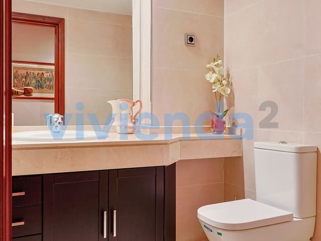 4 slaapkamer Flat te koop in Castilla, Madrid stad met zwembad garage - € 1.300.000 (Ref: 9912723)