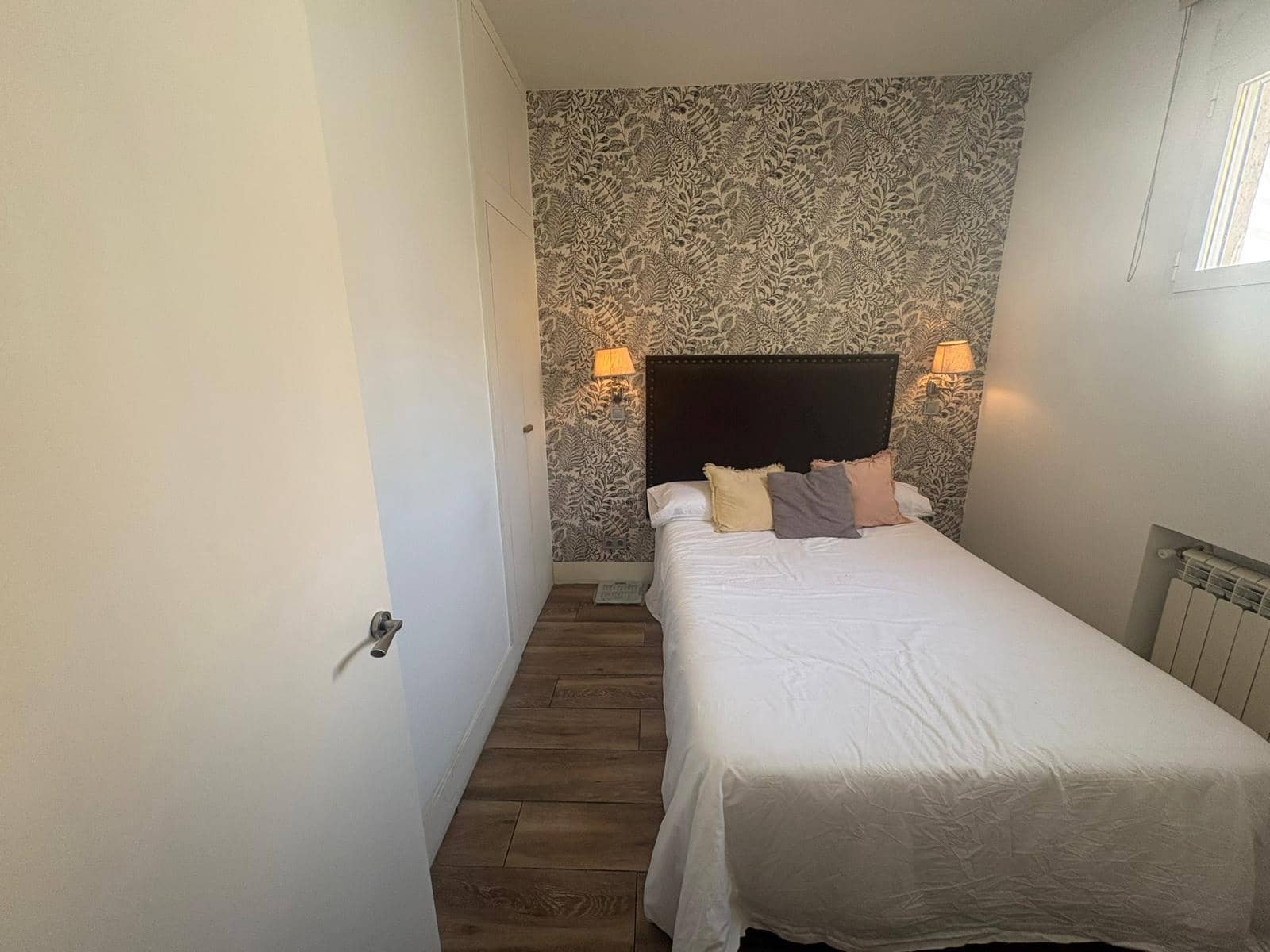 Piso de 2 habitaciones en Madrid ciudad en alquiler - 2.200 € (Ref: 9912724)