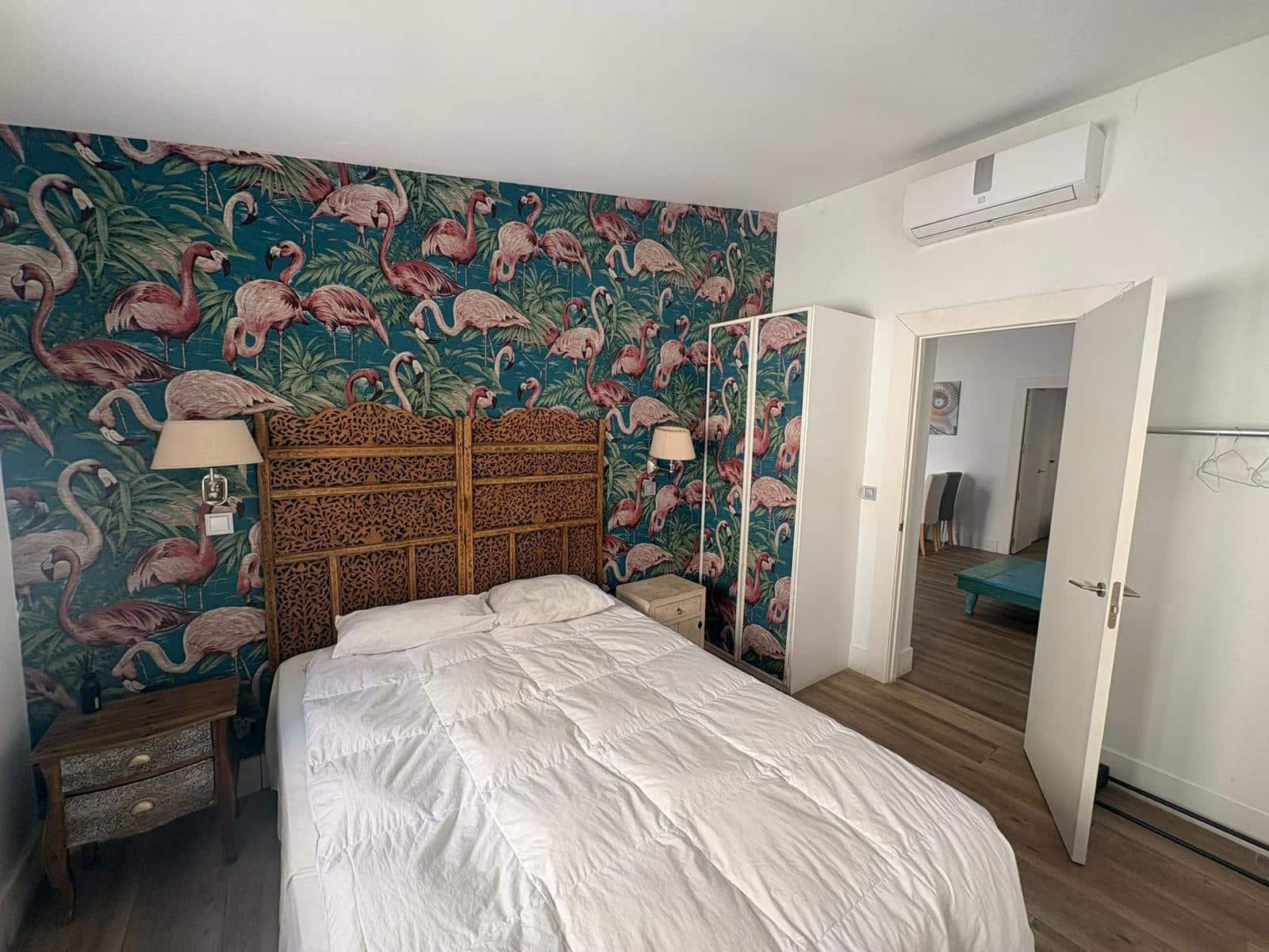 Piso de 2 habitaciones en Madrid ciudad en alquiler - 2.200 € (Ref: 9912725)