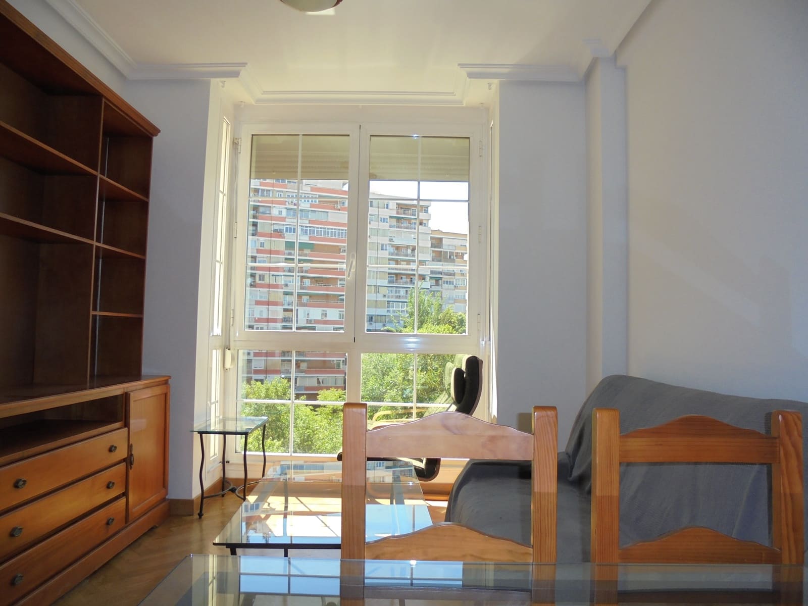 Appartement de 1 chambre à louer à Madrid ville avec piscine garage - 1 200 € (Ref: 9912726)