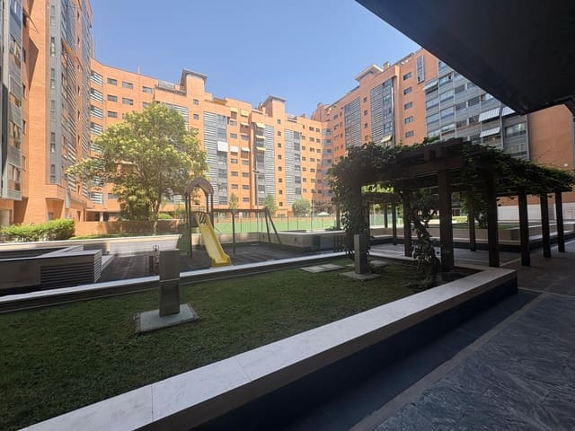 2 Zimmer Wohnung zu vermieten in Legazpi, Madrid Stadt mit Pool Garage - 1.690 € (Ref: 9915371)