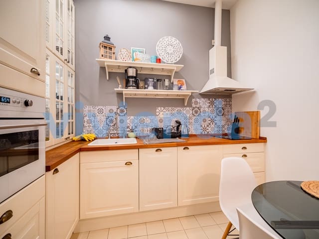 Appartement de 1 chambre à louer à Palacio, Madrid ville - 1 500 € (Ref: 9915372)