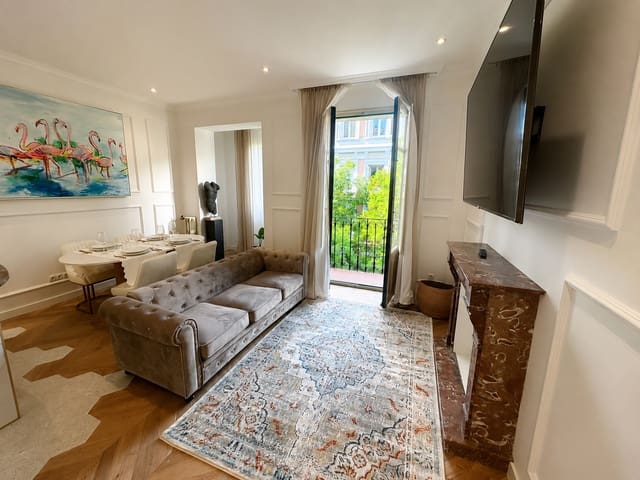 Appartement de 2 chambres à louer à Goya, Madrid ville - 4 000 € (Ref: 9920050)