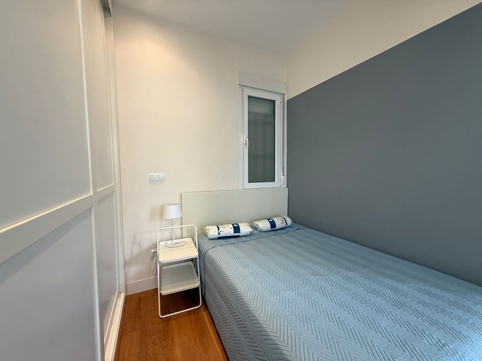 Studio for rent in Madrid city - € 1,200 (Ref: 9920053)