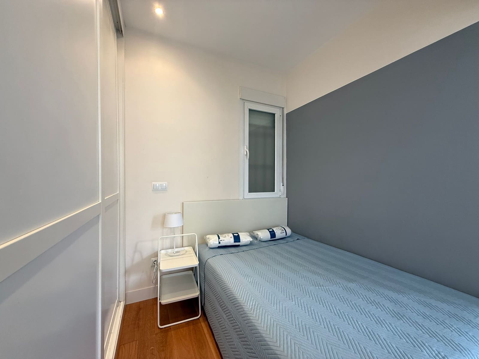 Studio for rent in Madrid city - € 1,200 (Ref: 9920053)