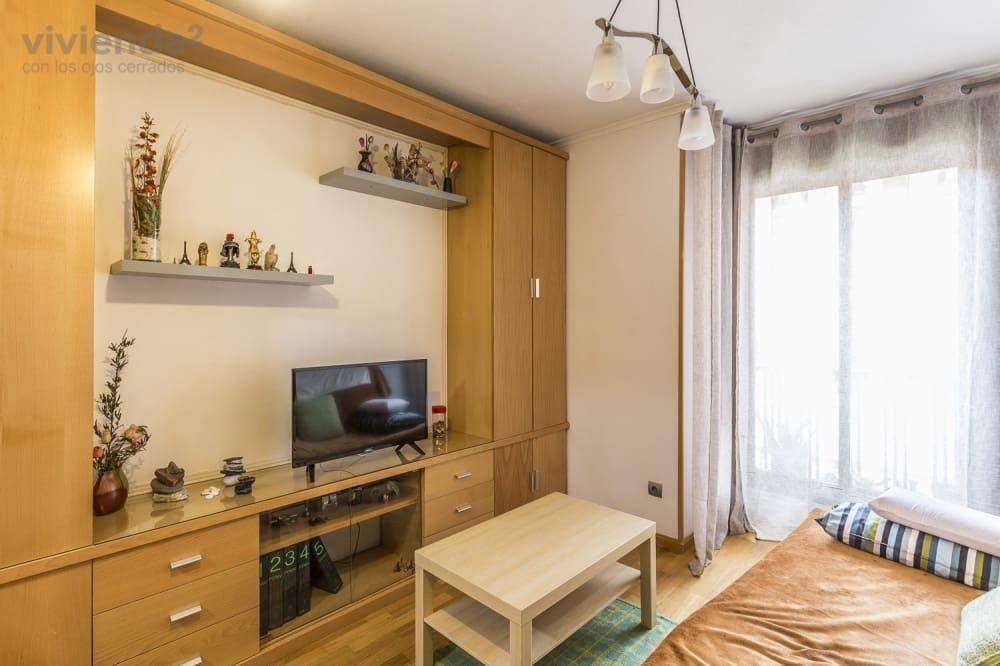 1 Zimmer Wohnung zu vermieten in Madrid Stadt mit Pool Garage - 950 € (Ref: 9920054)