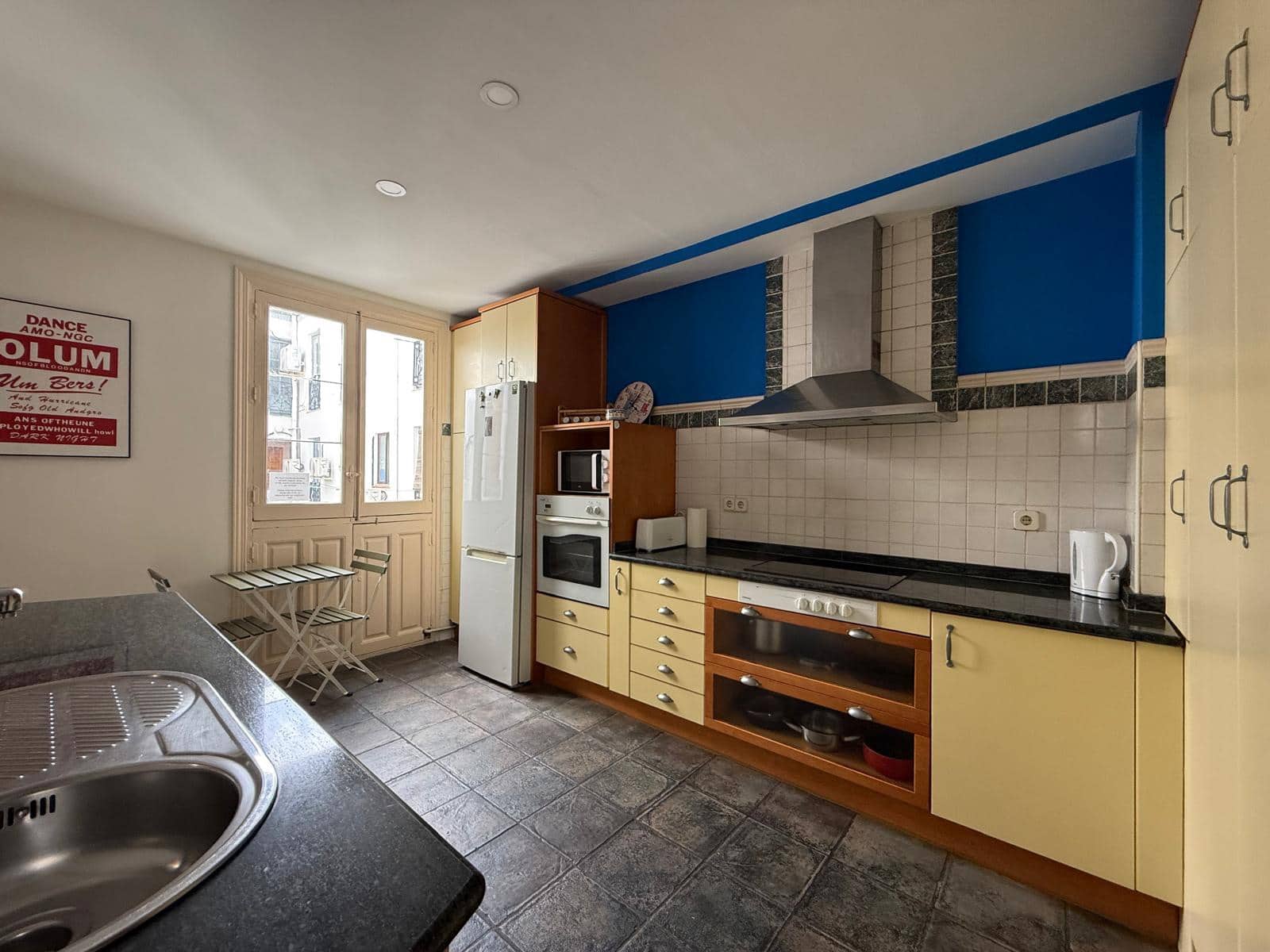 Appartement de 3 chambres à louer à Madrid ville - 2 400 € (Ref: 9921897)