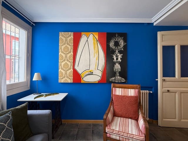 Appartement de 3 chambres à louer à Embajadores, Madrid ville - 2 400 € (Ref: 9921897)