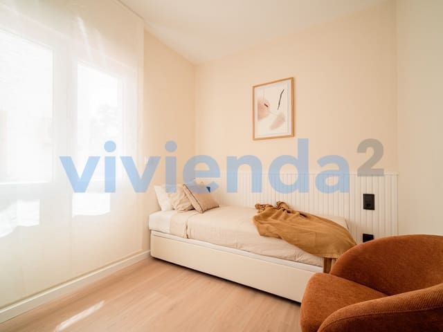 Appartement de 3 chambres à louer à Cuatro Caminos, Madrid ville - 2 195 € (Ref: 9921898)