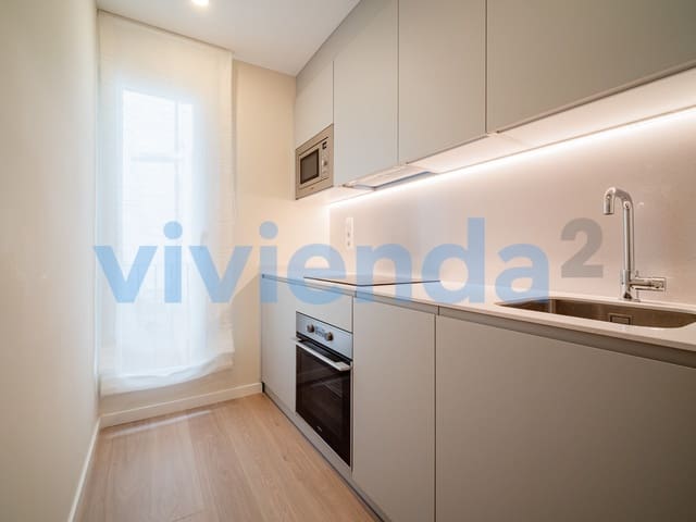 Appartement de 3 chambres à louer à Cuatro Caminos, Madrid ville - 2 195 € (Ref: 9921898)
