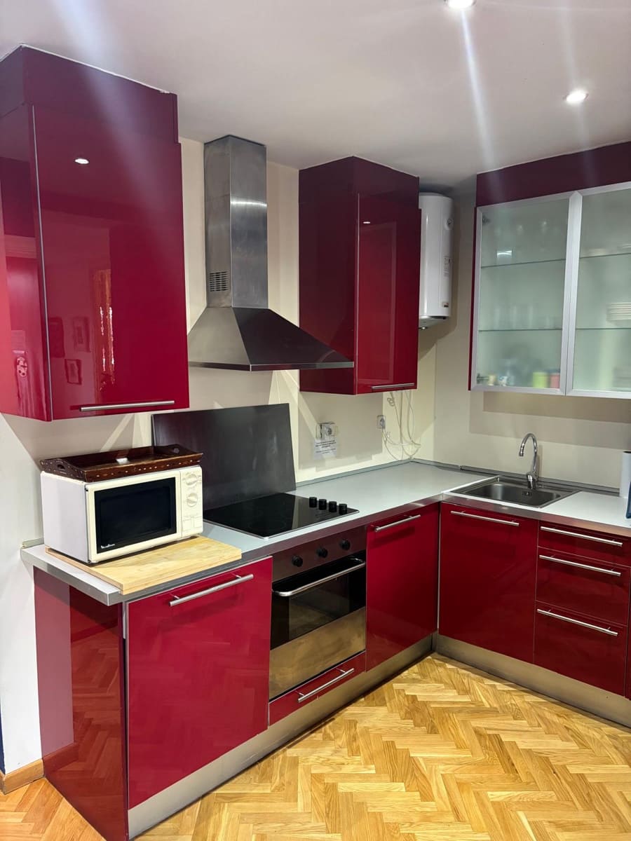 Appartement de 1 chambre à louer à Madrid ville - 1 800 € (Ref: 9921899)