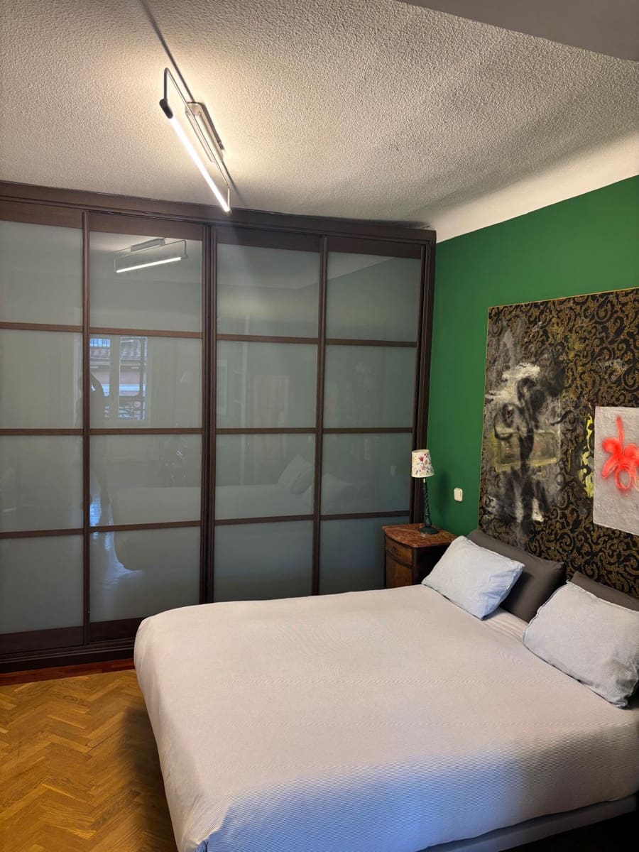 Appartement de 1 chambre à louer à Madrid ville - 1 800 € (Ref: 9921899)