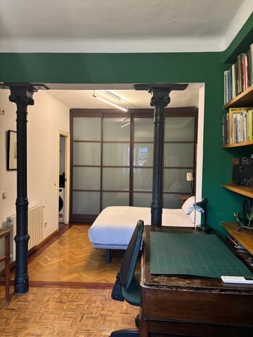 Appartement de 1 chambre à louer à Embajadores, Madrid ville - 1 800 € (Ref: 9921899)